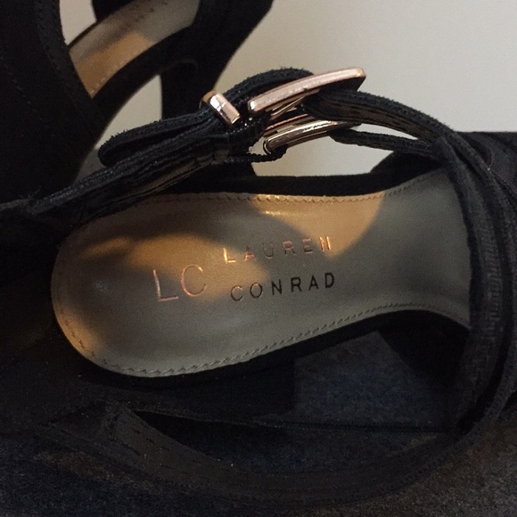 LC Black Vixen Heels - Picture 3 of 5